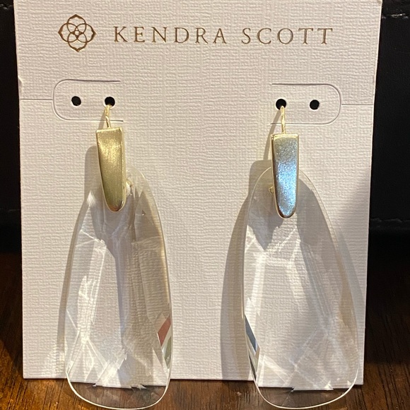 Kendra Scott Jewelry - 🔥Flash Sale🔥Kendra Scott clear gem gold plated